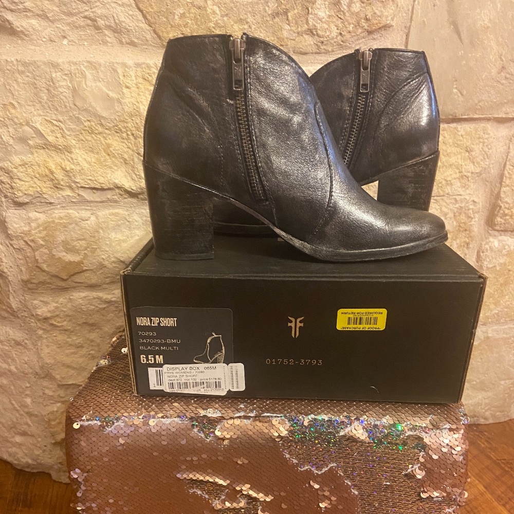 Frye side zip short boots
